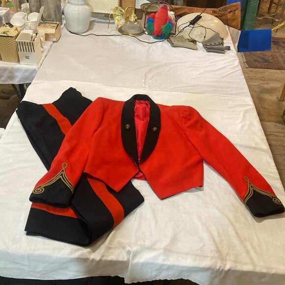 Vtg royal canadien artillery shawl collared red scarlet army military mens mess - Picture 1 of 9